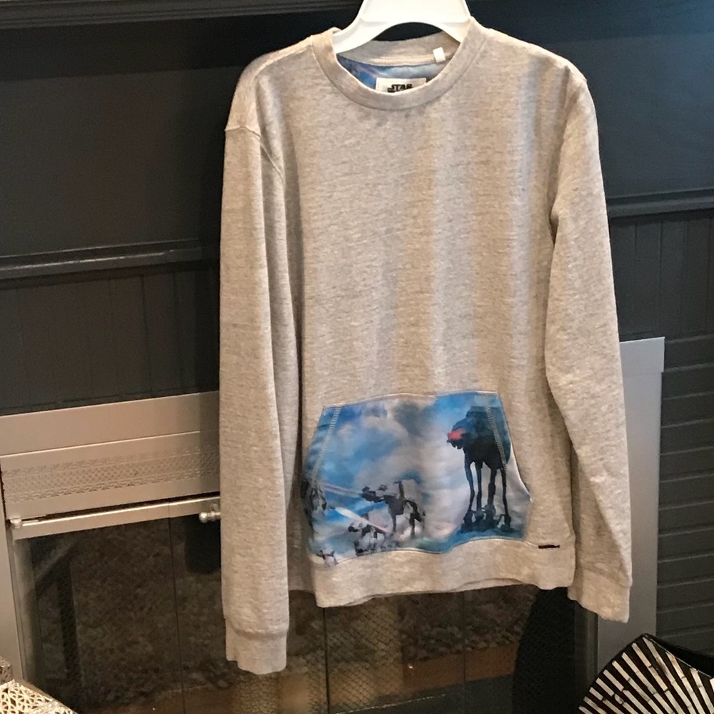 YOUNG MEN SWEATSHIRT